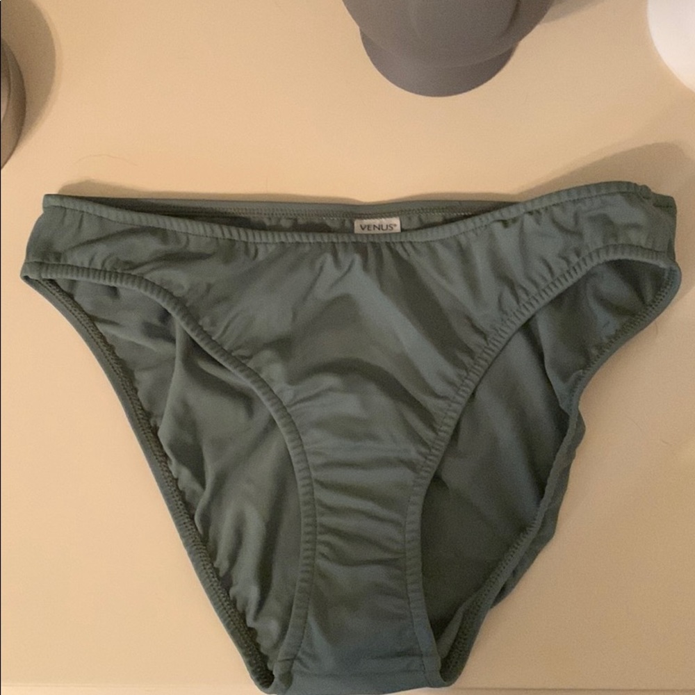 Bathing suit bottoms (never worn!)